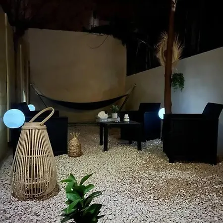 1 Intra-muros Avec Jardin